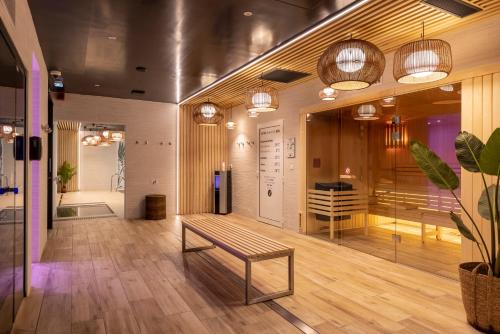 Imagen de la galería de PADJA Hôtel & Spa Vannes, en Vannes
