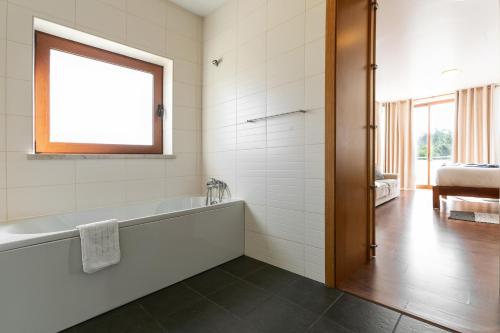 Ένα μπάνιο στο Villa Lantana