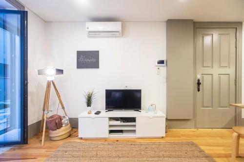 Downtown Studio w/ AC & Patio by LovelyStay