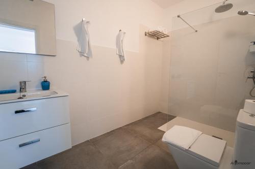 Kúpeľňa v ubytovaní Apartamentos Anjomacar A