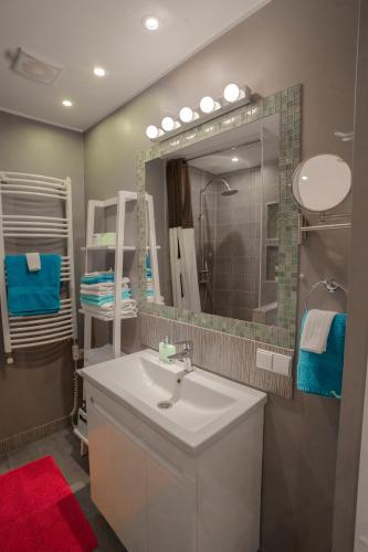 Bilik mandi di Alpetri Apartments