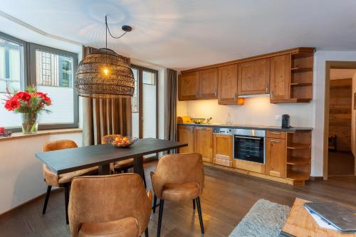 Η κουζίνα ή μικρή κουζίνα στο 22 Summits Apartments