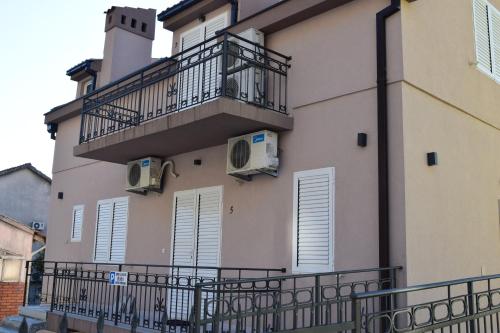 Balkón nebo terasa v ubytování Apartmani BOBO