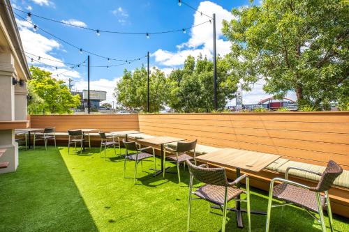 Un jardín fuera de Nightelier Carrum Downs Sands Hotel