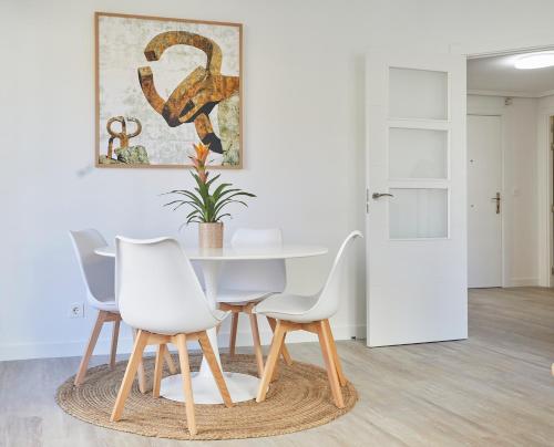 Victorina by Basque Homes