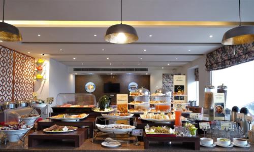 Mad på resortet eller i nærheden