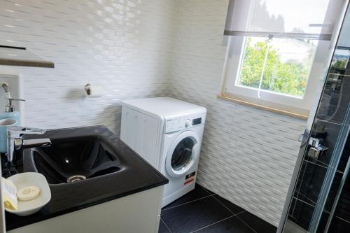Like-home-T1 Apt-Campo de Ourique