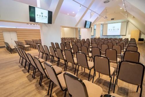 Zona business o sala conferenze di Rubin Wellness & Conference Hotel