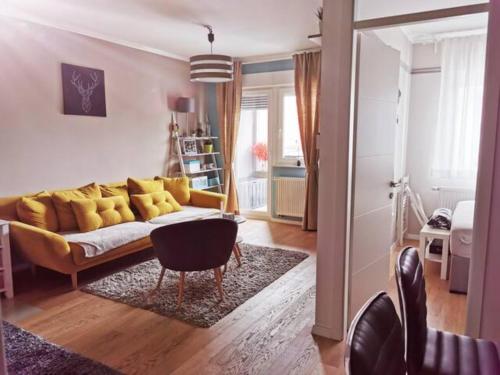 Posedenie v ubytovaní New elegant apartment with free parking and wifi