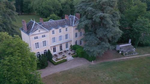 Gallery image of Chateau De Chicamour in Sury-aux-Bois