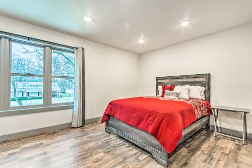 Fotografie z fotogalerie ubytování Spacious Apt Overlooking AR River Near Dtwn! v destinaci Russellville