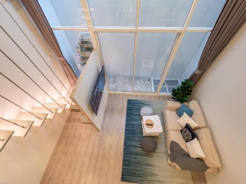 Χώρος καθιστικού στο Ease Me Residence