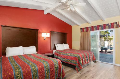 Gallery image of Fallbrook Country Inn in Fallbrook