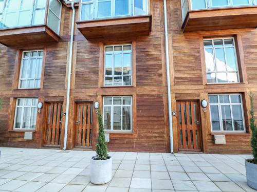 5 Harbour Yard – Photos 2