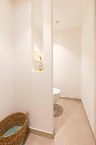 Brand-new atypical studio in rue Fourmillière
