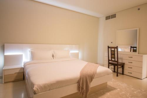 Postel nebo postele na pokoji v ubytování FREE Beach access! Premium 3BR at Palm! 3BR KOS