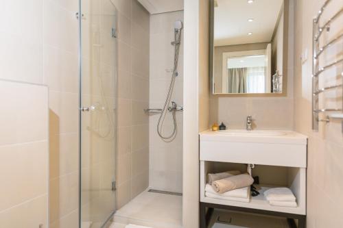 Koupelna v ubytování Sunraf Luxe Apartments