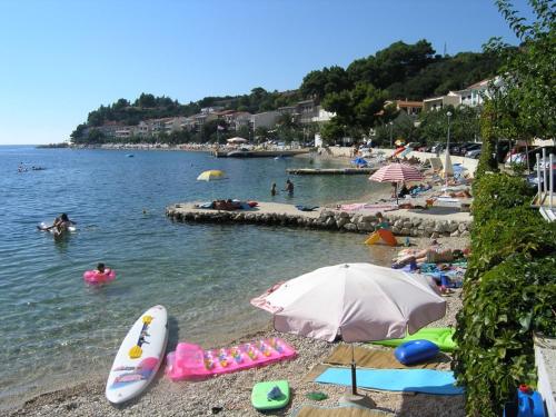 Apartment in Podgora with sea view, terrace, air conditioning, WiFi 3812-1