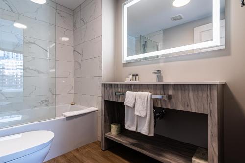 Bilik mandi di WERFY Luxury Apart-Hotel