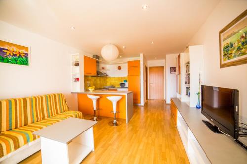 Apartment in Bol with sea view, terrace, air conditioning, WiFi 3739-2