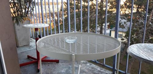 Balkoni atau teres di LA BELLE ESCALE