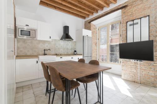 Suite Homes Sweet Alamos