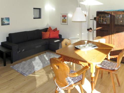 Posezení v ubytování Apartment Inzell by Interhome