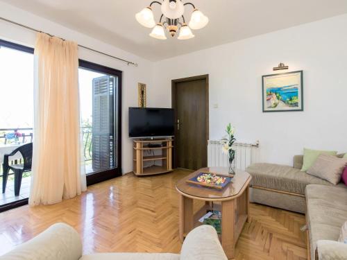 Apartment Luka by Interhome