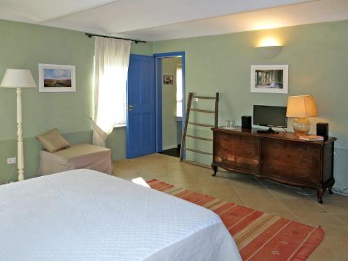 Postel nebo postele na pokoji v ubytování Holiday Home Il Marchese del Grillo by Interhome