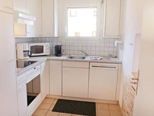 Apartment Chesa Sur Val 22 by Interhome