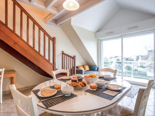 Apartment Les Jardins de Bretinio by Interhome