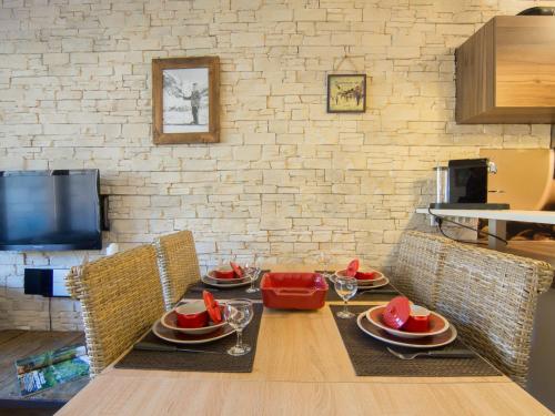 Apartment Le Curling B - Val Claret-38 by Interhome