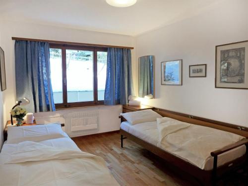 Apartment Chesa Arlas A1 by Interhome