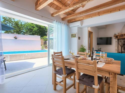 Fotografia z galérie ubytovania Holiday Home Mala Mare by Interhome v destinácii Barban