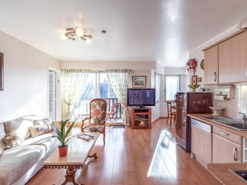 Apartment Le Hoc-1 by Interhome