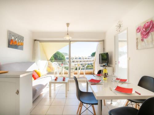 Apartment Le Grand Galion-2 by Interhome