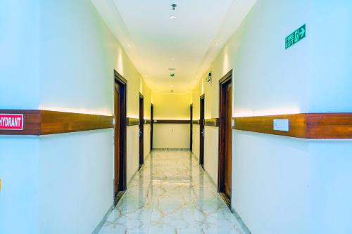 アムリトサルにあるHotel Aura Grand By Levelup Hotelsのギャラリーの写真