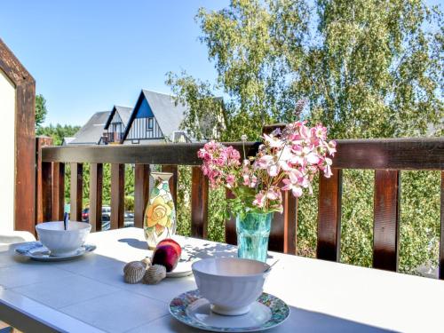 Apartment Les Chatelaines-3 by Interhome