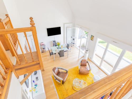 Photo de la galerie de l'établissement Apartment Le Clos des Ormeaux by Interhome, à Trouville-sur-Mer