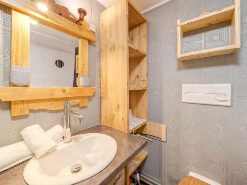 Studio Les Grandes Platières - Val Claret-27 by Interhome