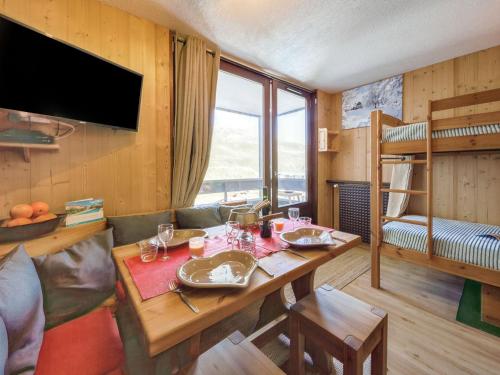 Studio Les Grandes Platières - Val Claret-27 by Interhome