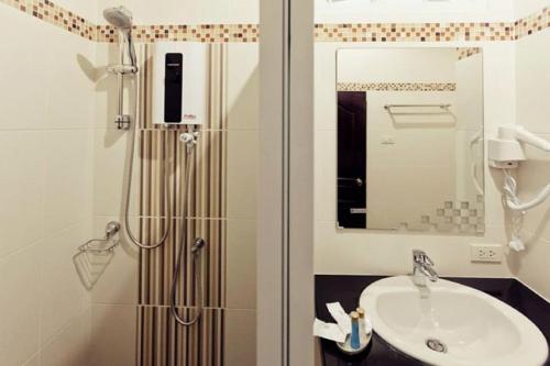 Et badeværelse på Excella Hotel