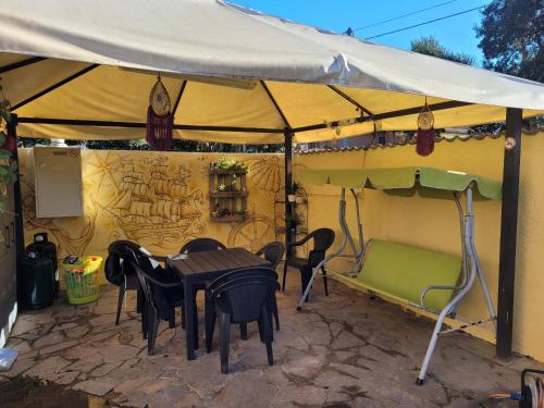 Travel Solution - SeaView & Roman Apartments CIR 13014