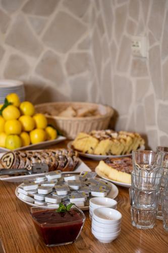 Jídlo v hotelu nebo okolí