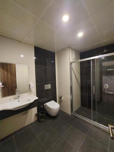 Bilik mandi di İpsala Park Hotel