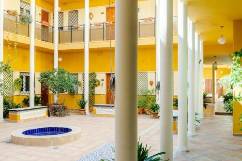 Cozy&quiet Apt in SanVicente st Andalusian patio