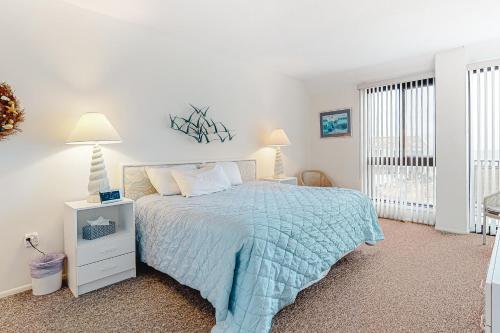 Ένα ή περισσότερα κρεβάτια σε δωμάτιο στο Sea Colony -- 2C Annapolis Garden