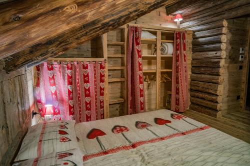 Postel nebo postele na pokoji v ubytování Rascard Monterosa