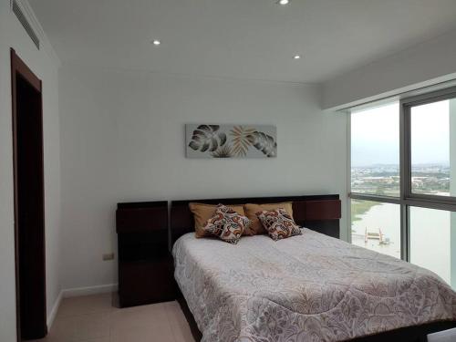 Lova arba lovos apgyvendinimo įstaigoje Suite exclusiva con balcón y maravillosa vista