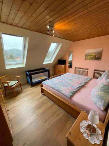Postel nebo postele na pokoji v ubytování Ferienwohnung Beate Engelhardt